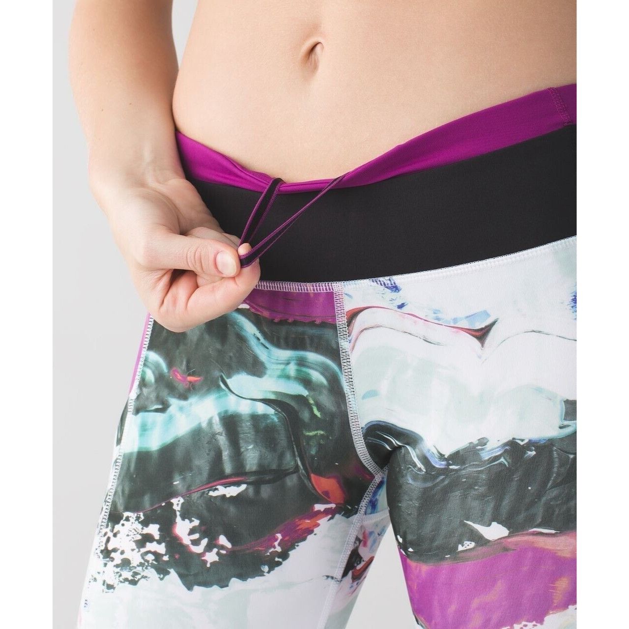 Lululemon Lululemon Leggings Run Inspire Crop II All Full-On Luxtreme Size 26" / US 2 / IT 38 - 4 Thumbnail