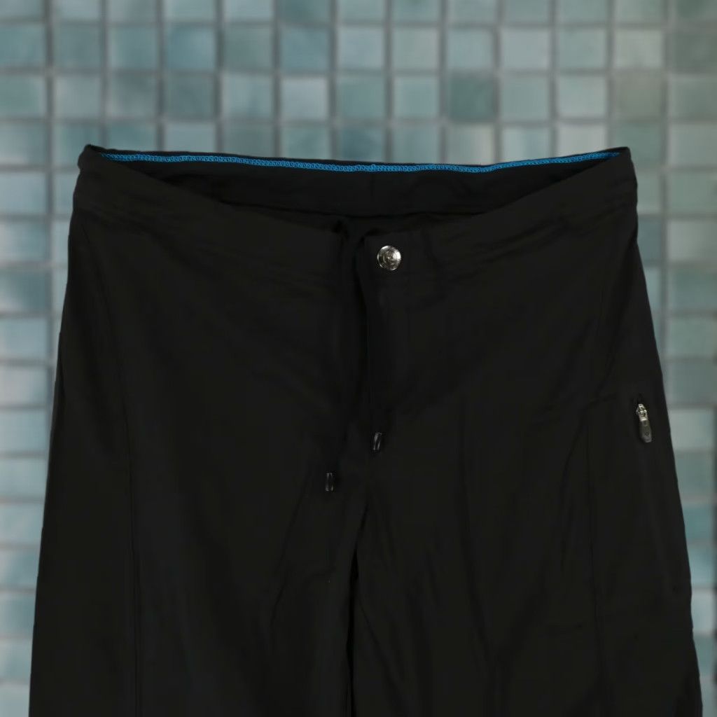 Vintage Columbia Pants Womens 4 Stretch Capri Flat Front Black Low Rise Drawstring Size 27" / US 4 / IT 40 - 1 Thumbnail