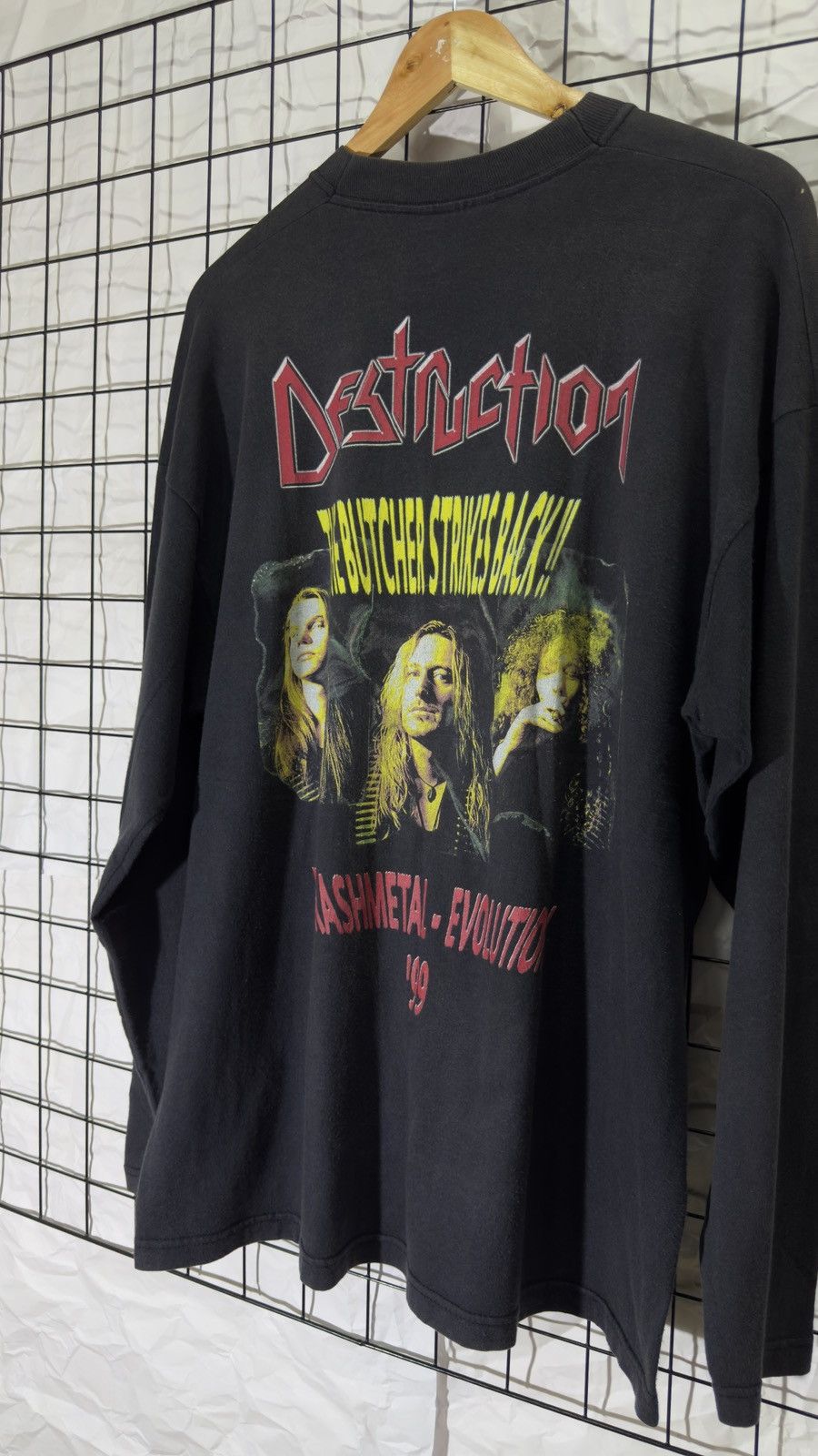 Band Tees Vintage 1999 destruction tour metal band tee shirt Size US XL / EU 56 / 4 - 6 Thumbnail