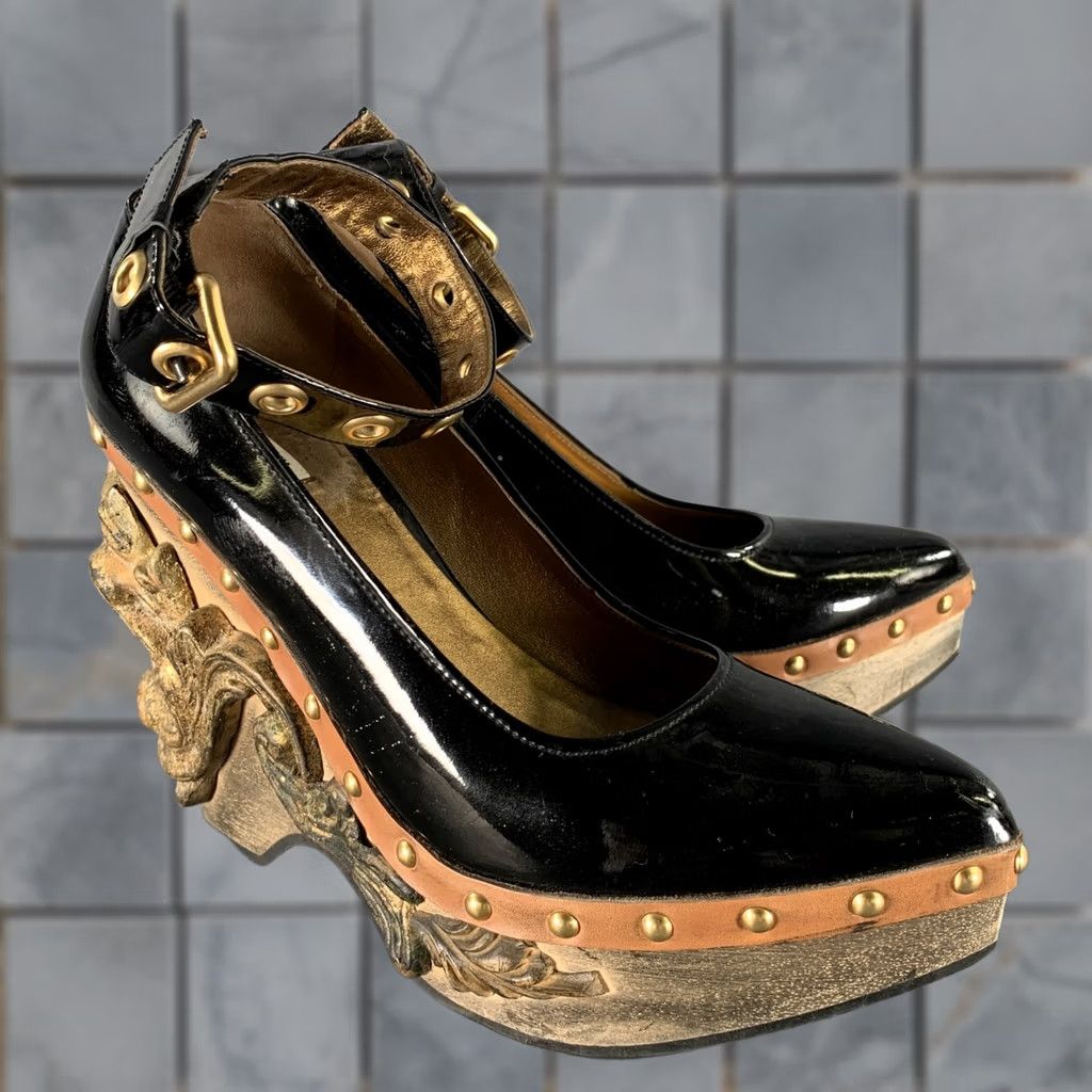 Miu Miu MIU MIU Fall 06 Size 8 Black Gold Patent Leather Platform Pumps Women Adult 8 Black Gold Platform Pumps Size US 8 / IT 38 - 1 Thumbnail