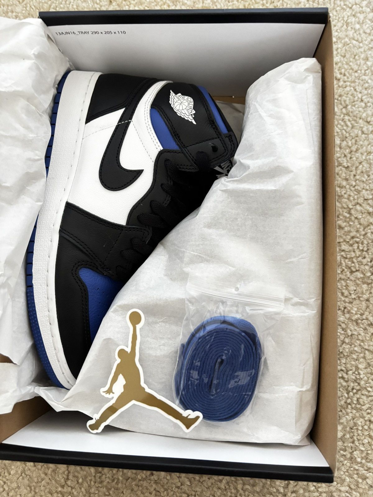 Nike Air Jordan 1 High Retro OG "Royal Toe" (GS/Juniors) (2020) Size US 6.5 / EU 39-40 - 6 Thumbnail