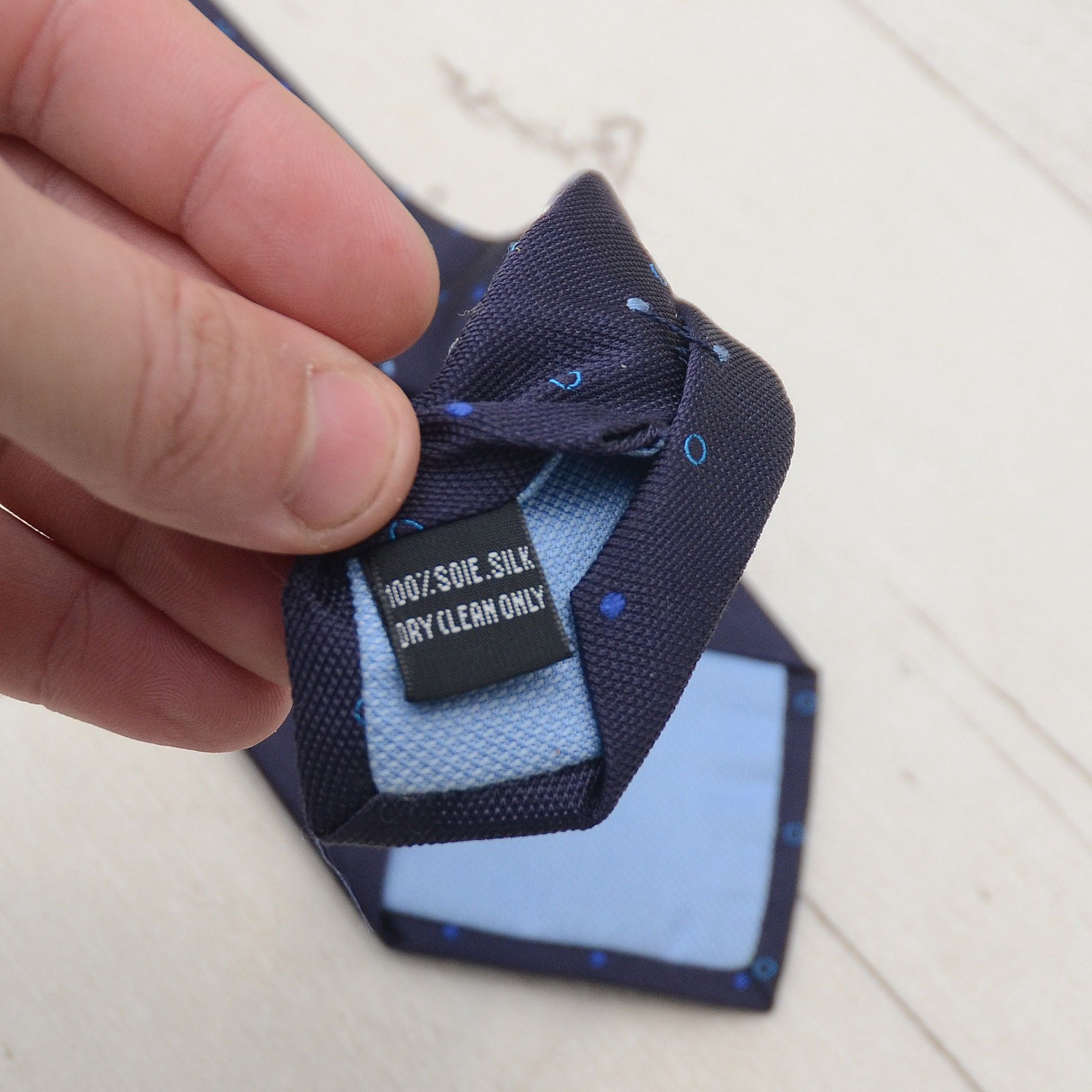 Lacoste 📁Lacoste Polka Dot Tie made in Italy 100% silk Size ONE SIZE - 10 Thumbnail