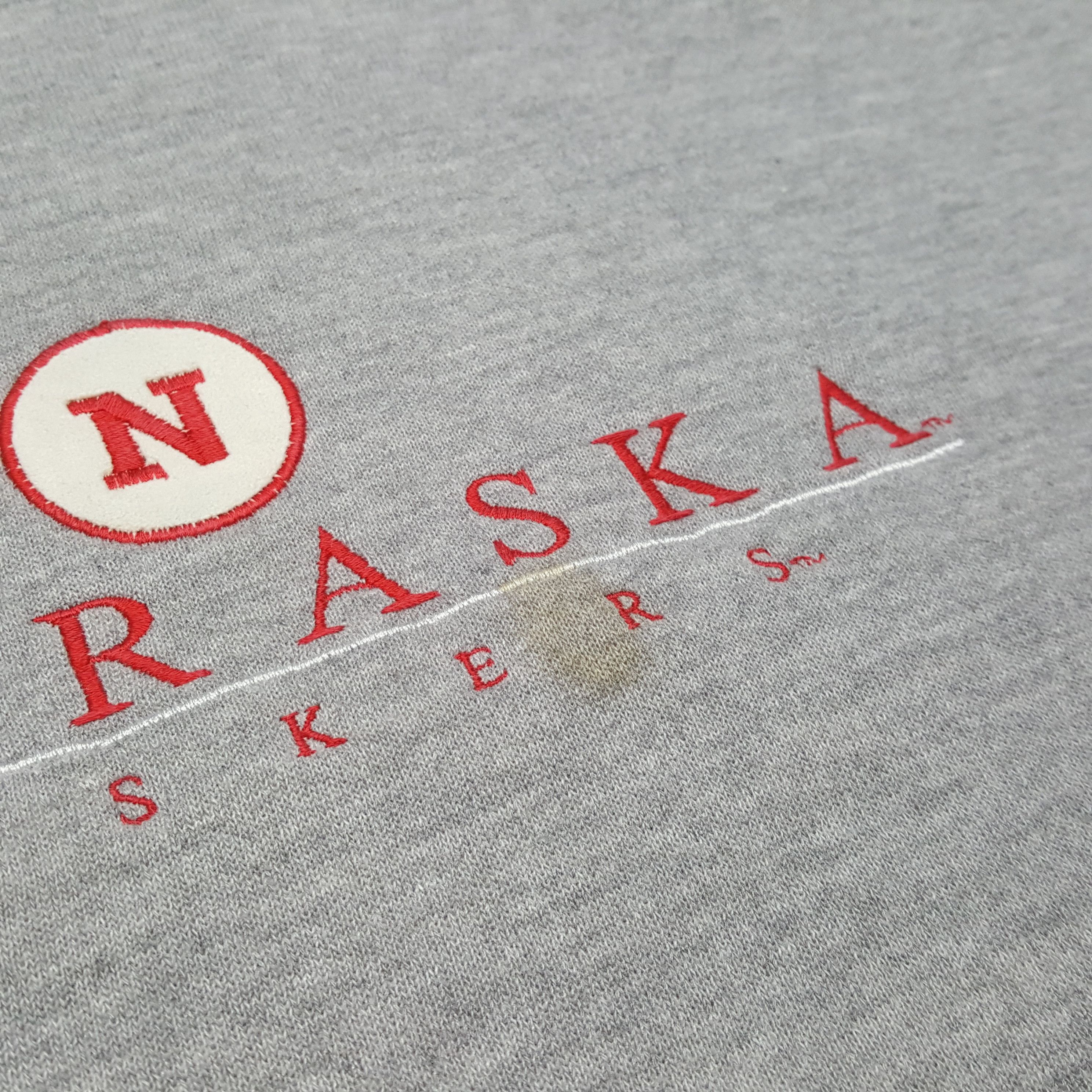 Jansport × NBA × Vintage Vintage NEBRASKA Huskers Basketball Sweatshirt C287N22 Size US XXL / EU 58 / 5 - 7 Thumbnail