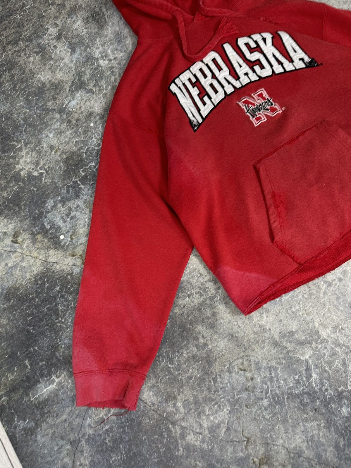 Vintage Vintage Distressed Nebraska Huskies Hoodie Size US XL / EU 56 / 4 - 3 Thumbnail