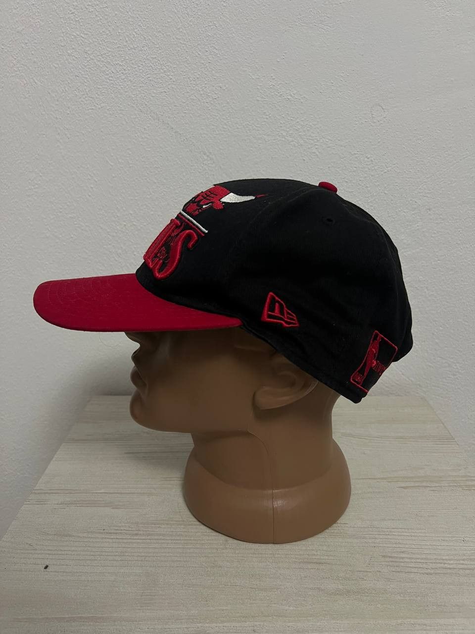NBA × New Era × Vintage Vintage Chicago Bulls Cap NBA Baseball One Size Windy City Size ONE SIZE - 3 Thumbnail