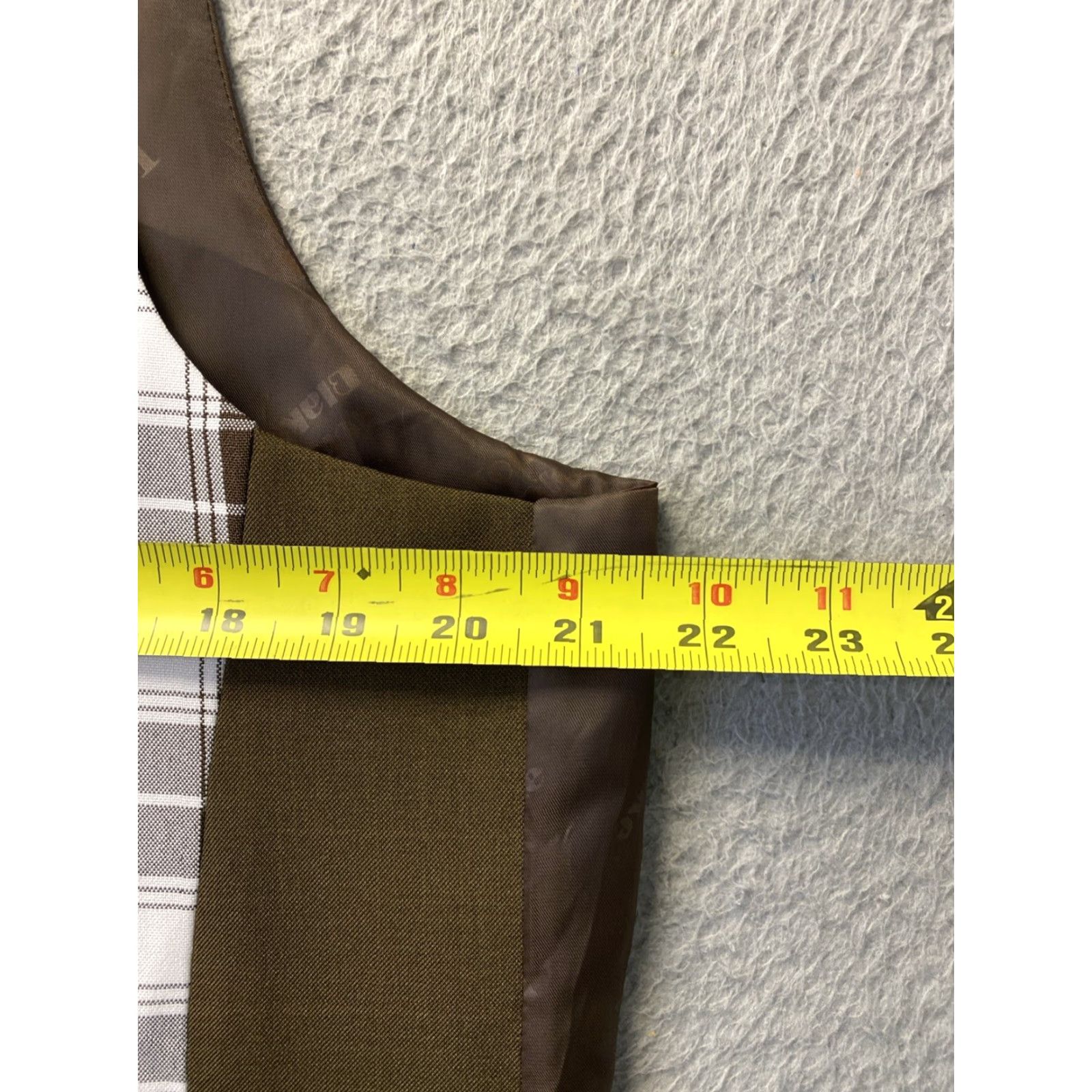 Vintage Tony Blake Brown Men's Casual Dress Vest 43 Waistcoat Suit Tuxedo 126-57 / 12657 Plaid Polyester Slim Regular Coat Waistcoat Vest Size US XS / EU 42 / 0 - 5 Thumbnail