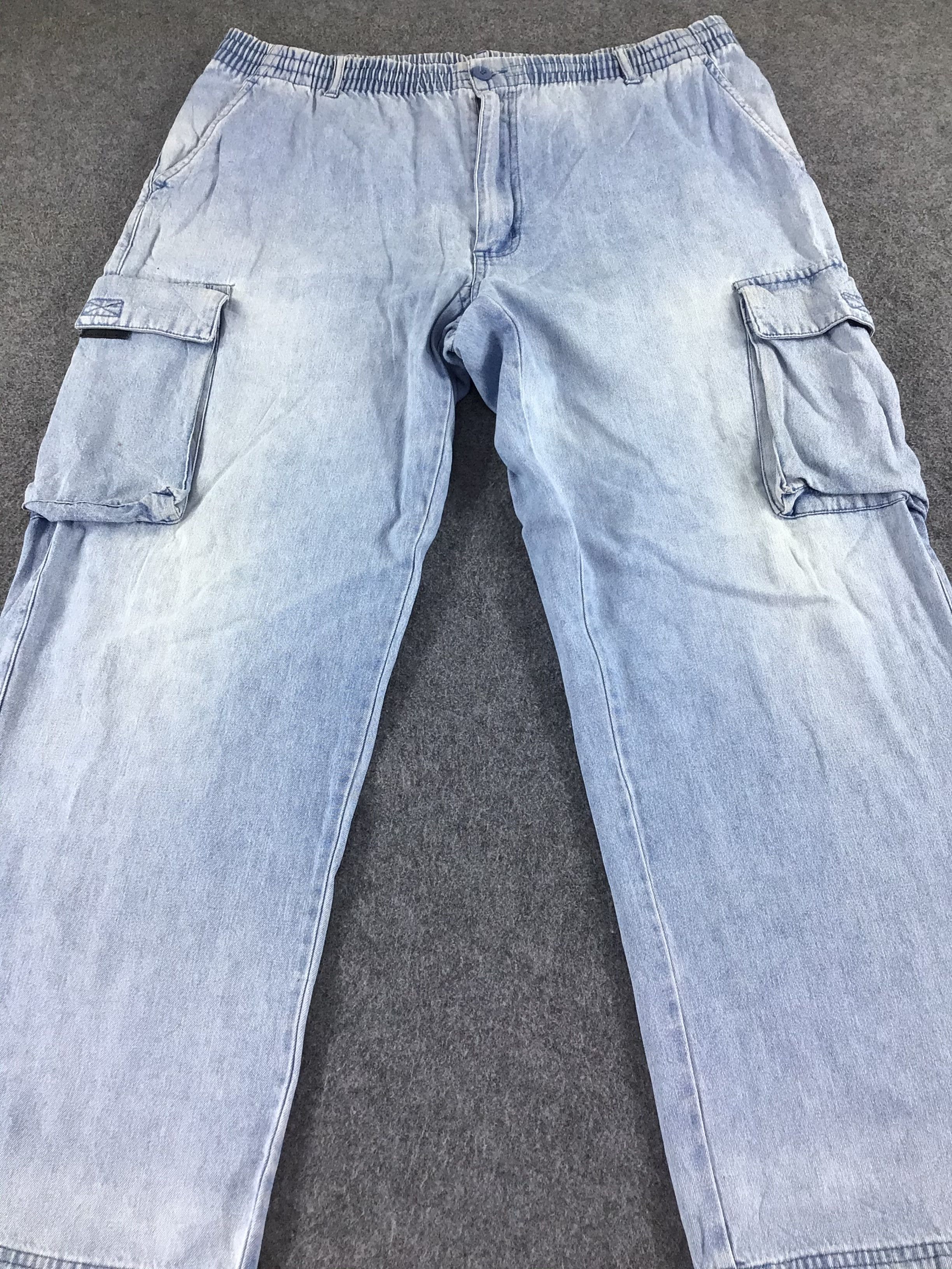 Japanese Brand Light Wash Denim Multipocket Cargo Pant -J270 Size US 35 - 3 Thumbnail