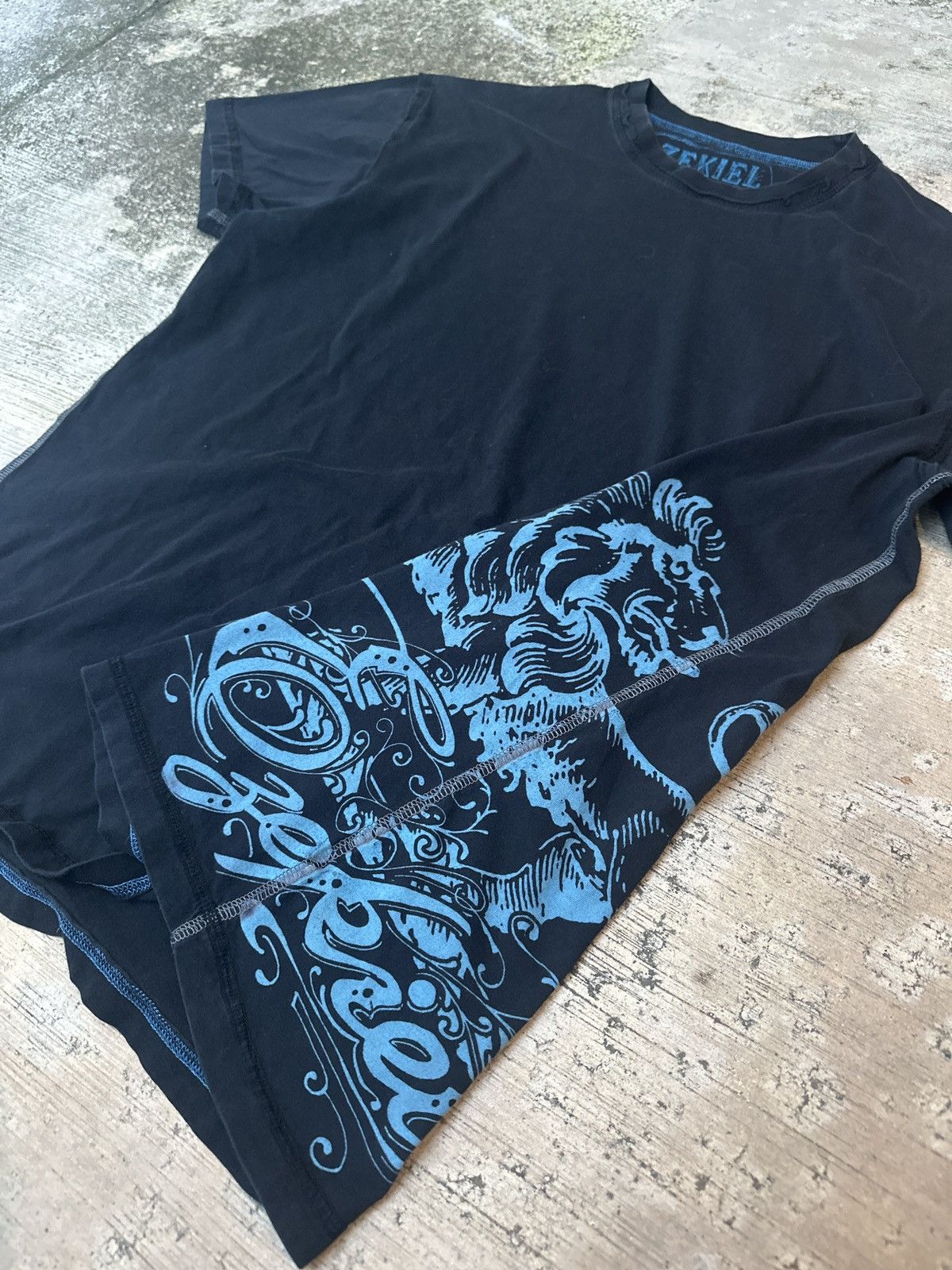 Ezekiel × Vintage Y2k 2000s grunge tribal ezikiel skateboarding tshirt Size US XL / EU 56 / 4 - 1 Thumbnail