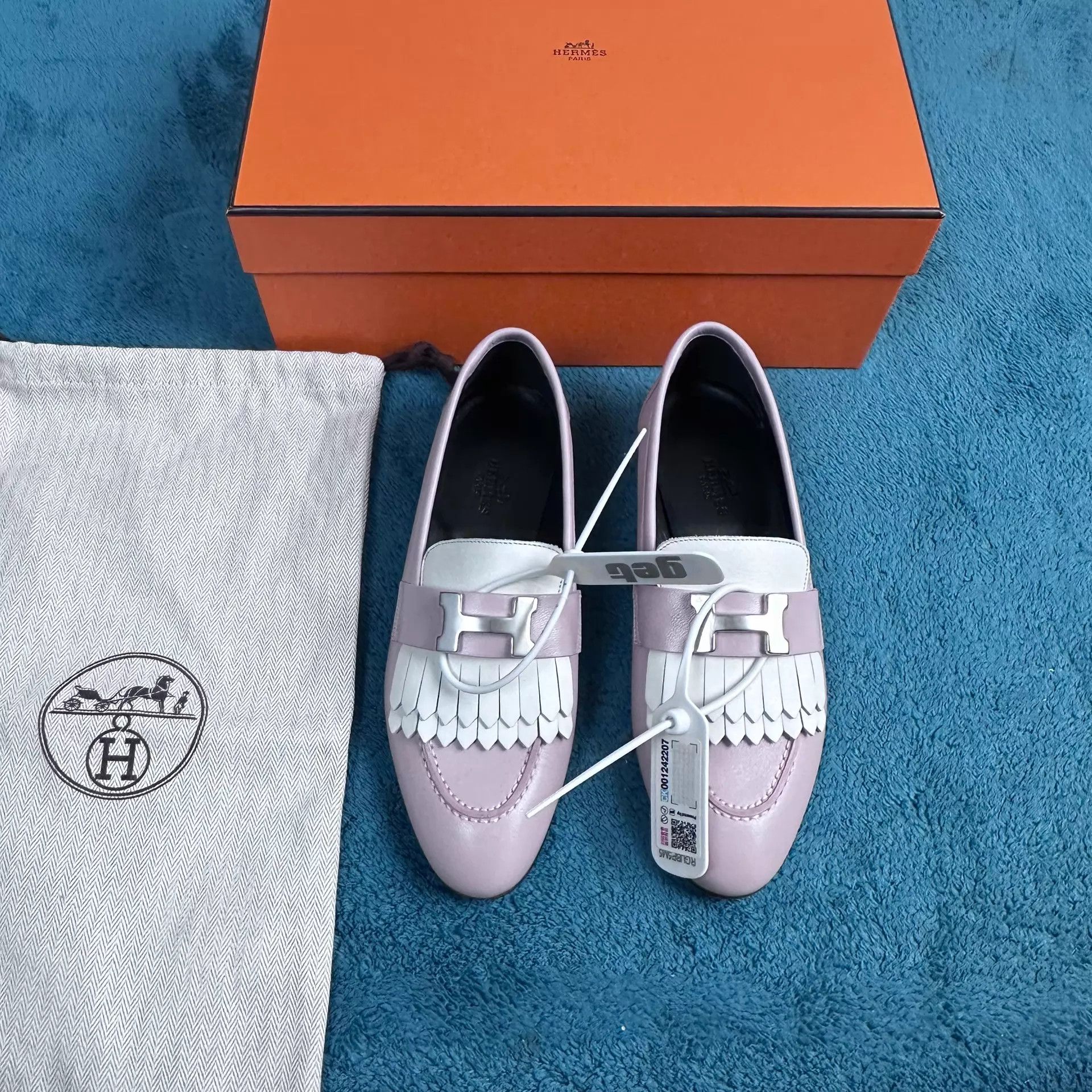Hermes Hermès Royal Calfskin Loafer Pink 35 EU Size US 4.5 / IT 34.5 - 1 Thumbnail