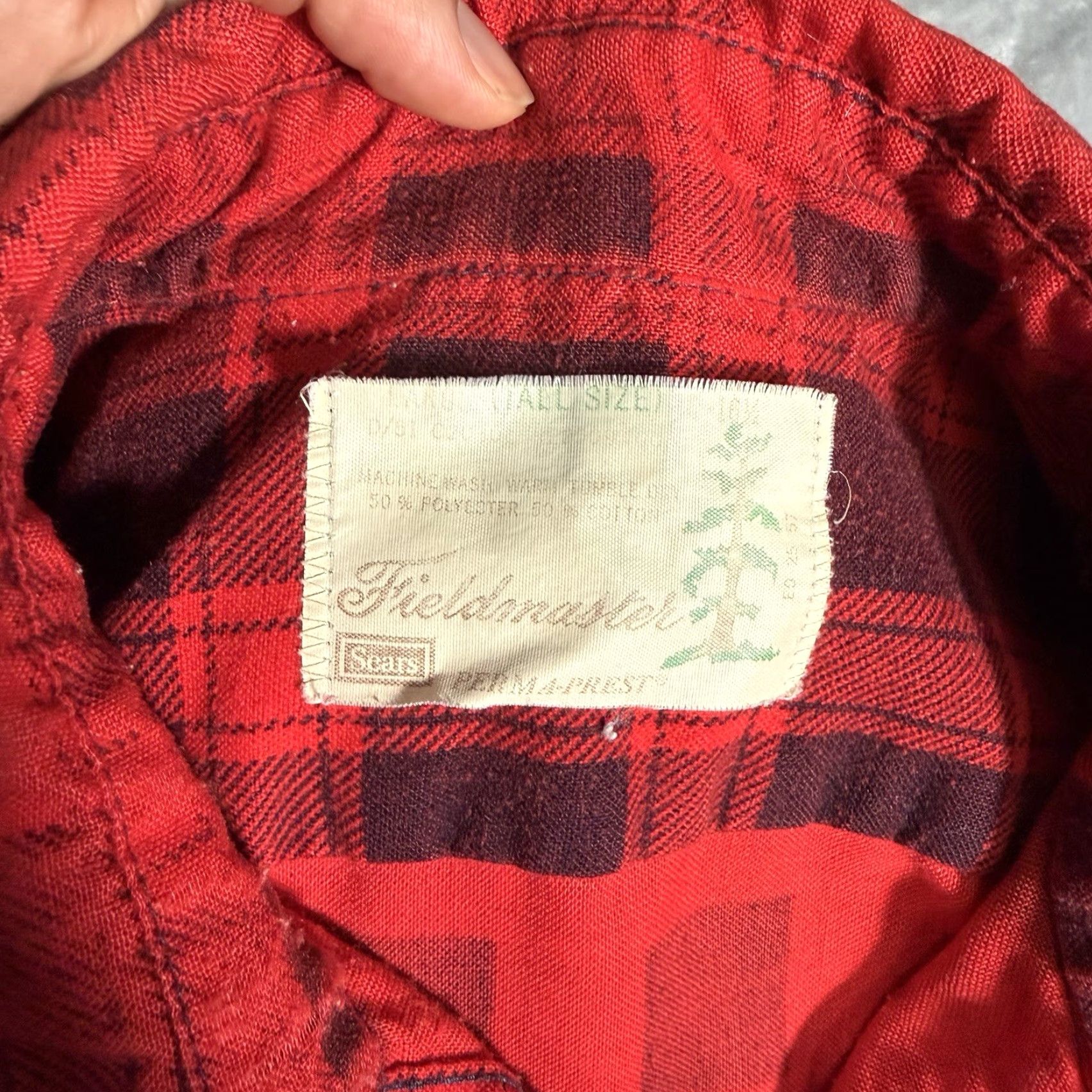 Sears VINTAGE Sears Fieldmaster Flannel Shirt Mens LT Red 80s Lightweight Button-Up Casual Plaid Long Sleeve Cotton Polyester Big & Tall Size US L / EU 52-54 / 3 - 5 Thumbnail
