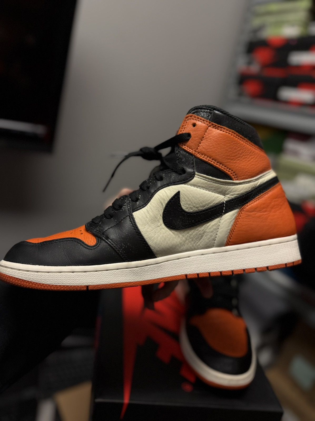 Jordan Brand × Nike Nike Jordan 1 High Shattered Backboard OG Size 12 Size US 12 / EU 45 - 7 Thumbnail