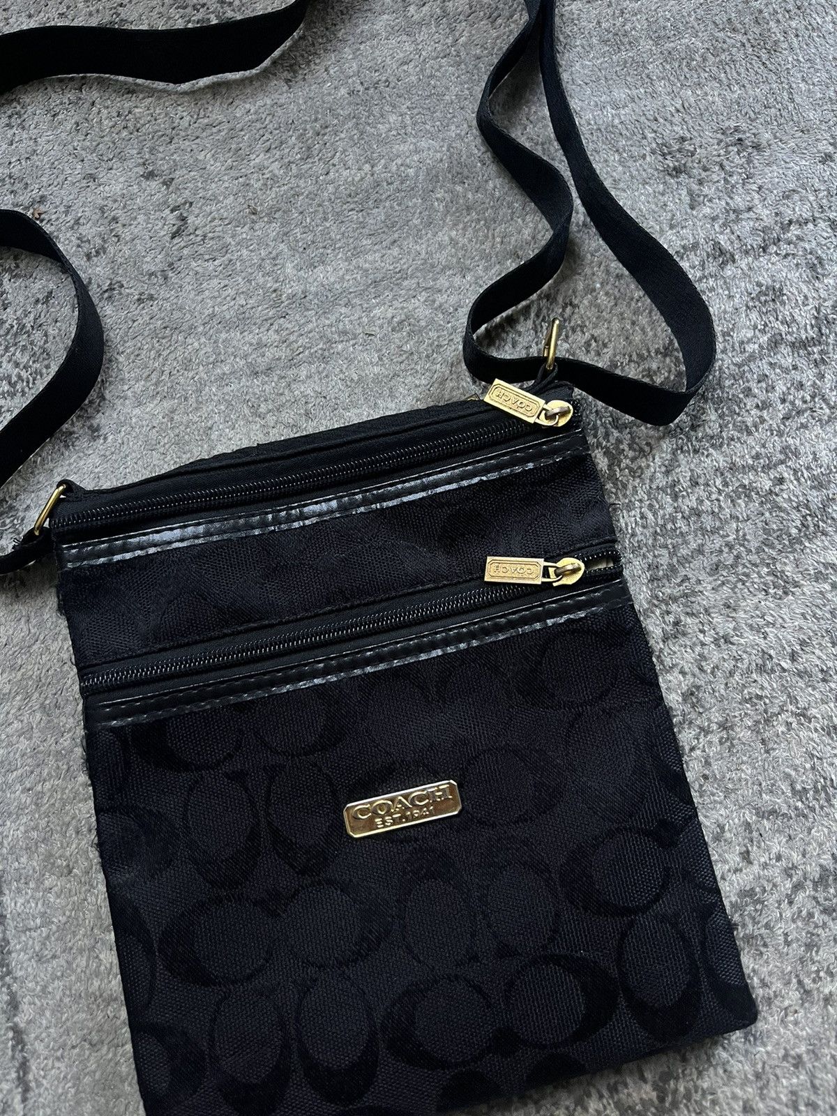 Coach × Designer × Vintage Coach Monogram Cross Body Bag Size ONE SIZE - 2 Thumbnail