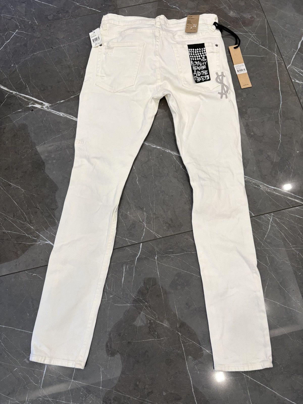 Ksubi NWT Ksubi Van Winkle Avalanche Trashed White Jeans Size 31 Size US 31 - 1 Thumbnail