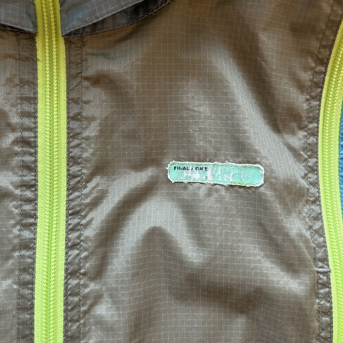 Final Home Final home survival Jacket Size US L / EU 52-54 / 3 - 5 Thumbnail