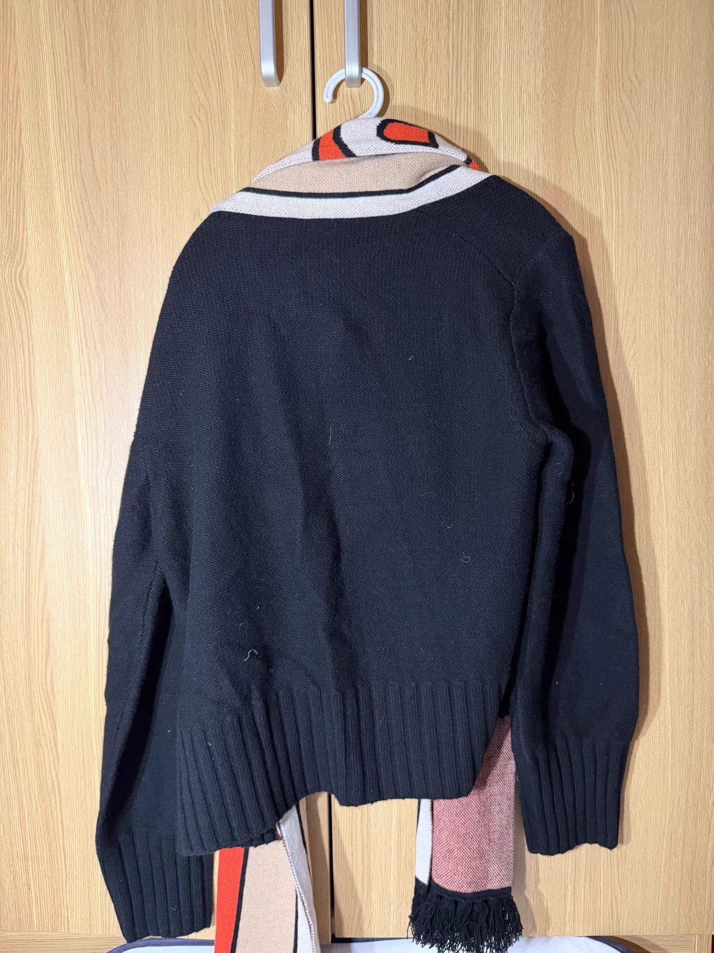 Burberry Burberry Cardigan Sweater L Size L / US 10 / IT 46 - 2 Thumbnail