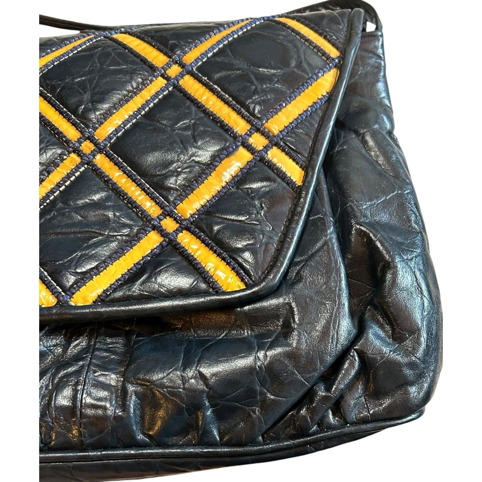 Vintage VINTAGE Fifth Avenue Leather Purse Shoulder HandBag Navy & Yellow Women Made In USA Bag Size ONE SIZE - 3 Thumbnail