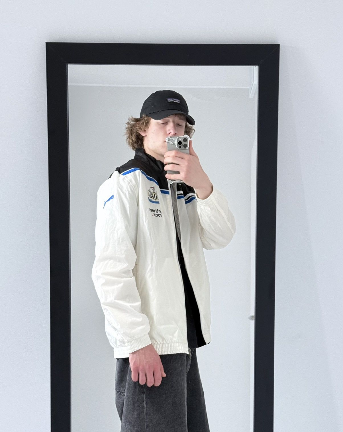 Puma Vintage Puma avantgarde streetwear nylon track jacket Size US L / EU 52-54 / 3 - 3 Thumbnail