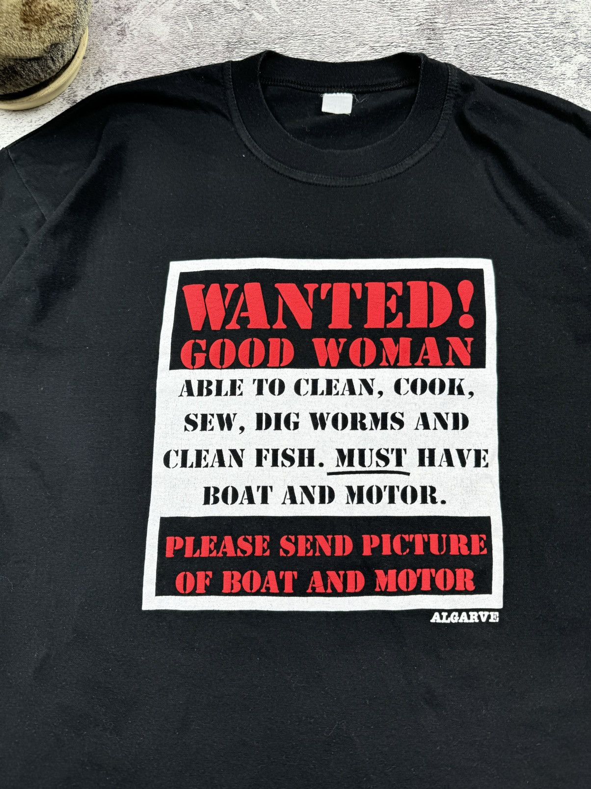 Other Vintage 90S Humor Joke Print Wanted Good Women Faded T Shirt Size US L / EU 52-54 / 3 - 7 Thumbnail