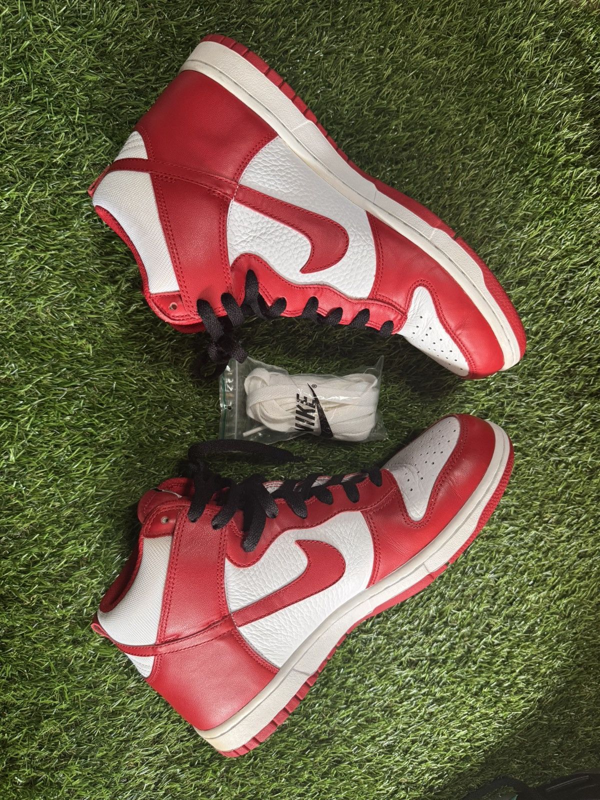 Nike Nike Dunk High White Varsity Red (2009) Size US 10 / EU 43 - 7 Thumbnail