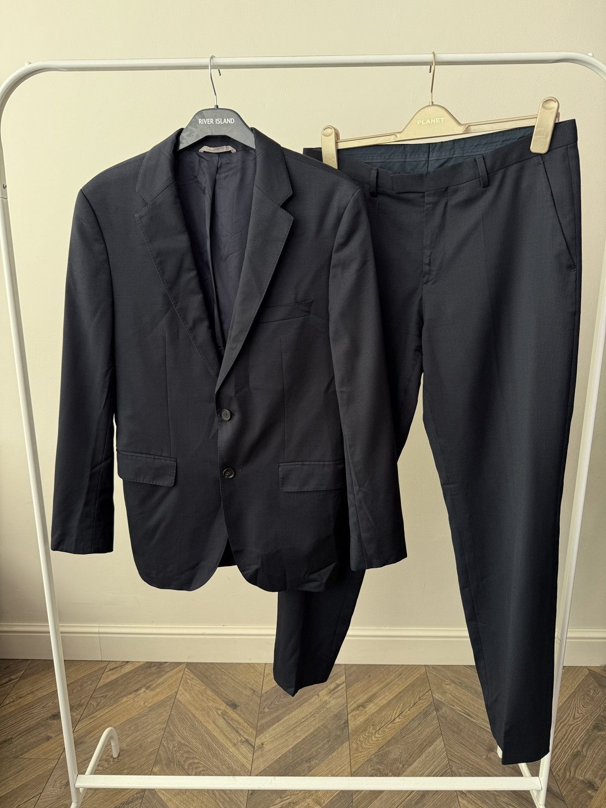 Hugo Boss Vintage Hugo Boss Two Piece Suit Navy Reda Super 110 Wool Size 48R - 1 Thumbnail
