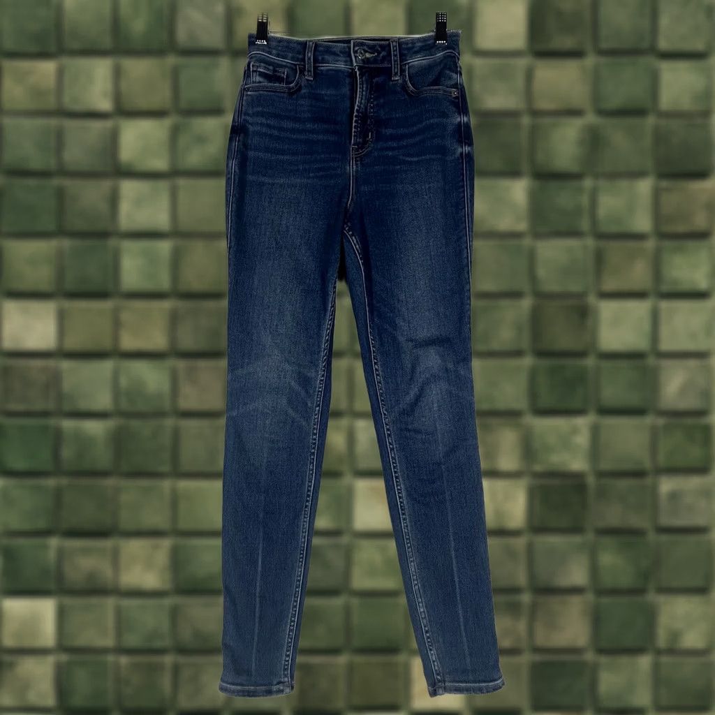 Old Navy VINTAGE? Old Navy Higher High-Rise Rockstar Super Skinny Jeans Size 2 Womens 360 Stretch Size 26" / US 2 / IT 38 - 1 Thumbnail