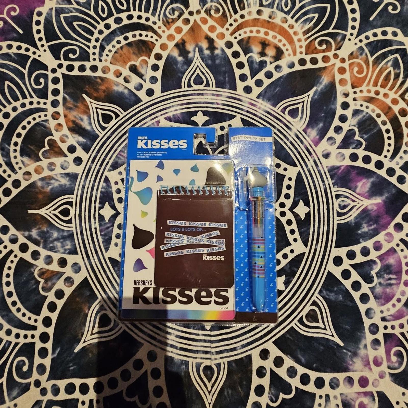 Designer Hershey Kisses Stationary Set Size ONE SIZE - 7 Thumbnail