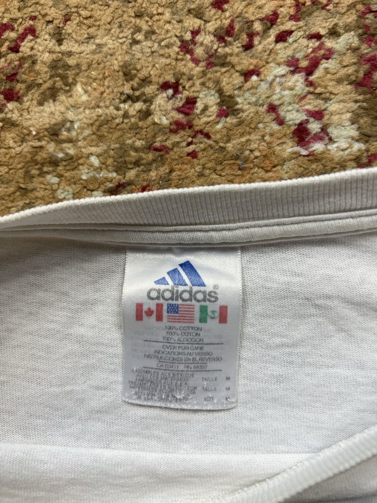 Adidas × Vintage 🕊️ 90’s ADIDAS TEAM RETRO Y2K BIG BACK LOGO TEE Size US M / EU 48-50 / 2 - 6 Thumbnail