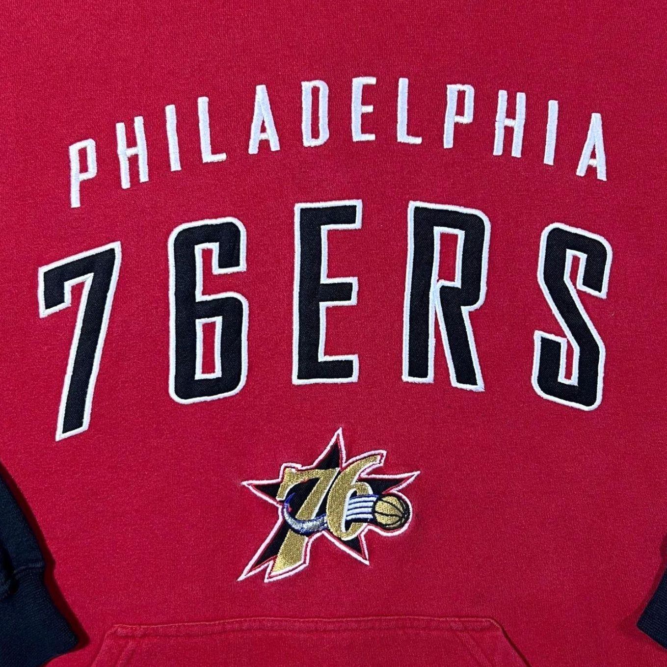Reebok Reebok NBA Philadelphia 76ers Basketball Embroidered Black Red Hoodie Large Mens L Pullover Size US L / EU 52-54 / 3 - 3 Thumbnail