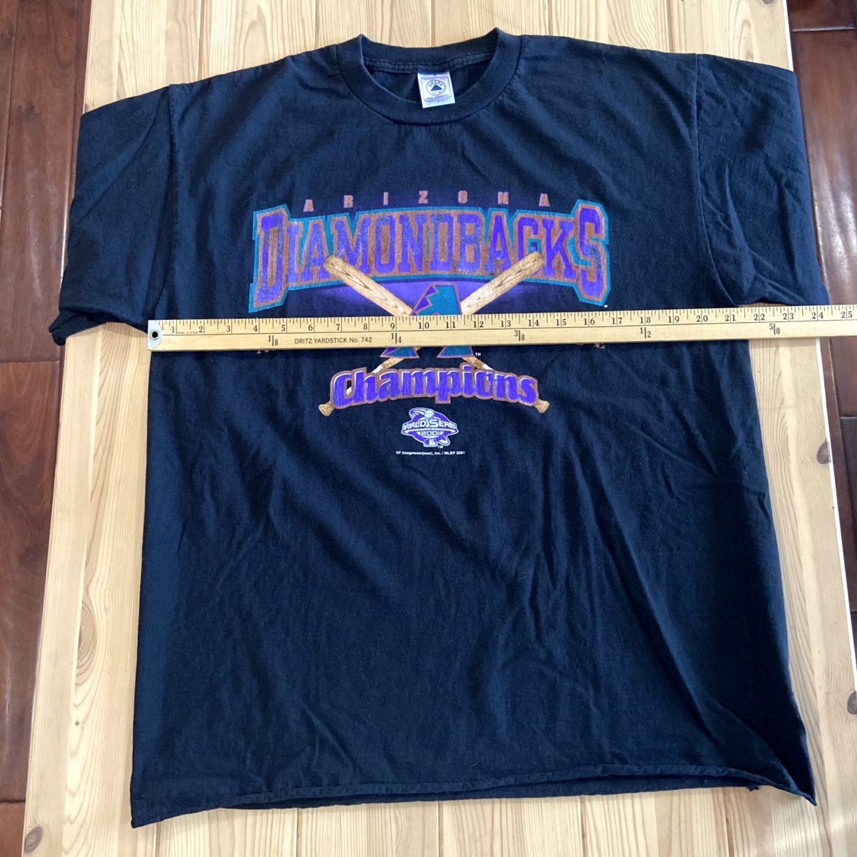 Delta VINTAGE Delta Arizona Diamondbacks 2001 World Series MLB T-Shirt Sz L Purple Cotton Crew Neck Short Sleeve Mens Baseball Retro MLB Shirt Size US L / EU 52-54 / 3 - 6 Thumbnail