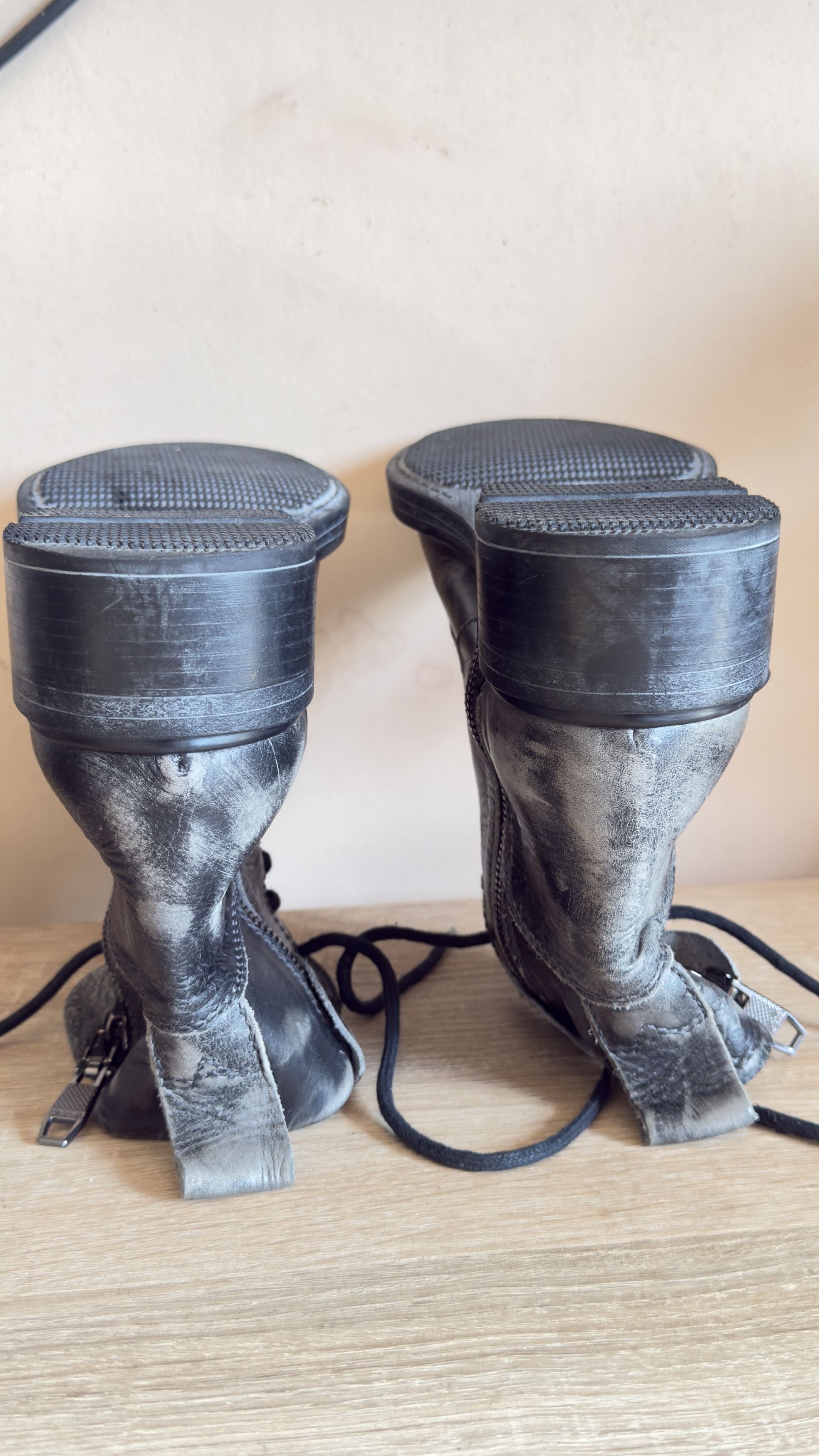 Diesel 🔥 Diesel boots D-zipphim boots size 8 to 8.5 us Size US 8 / EU 41 - 10 Thumbnail