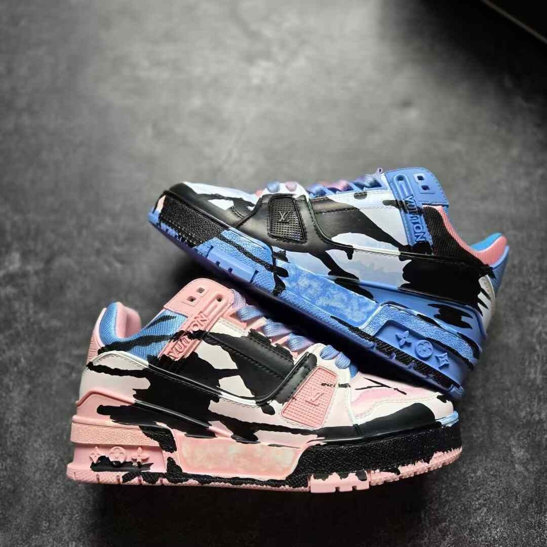 Louis Vuitton Louis Vuitton Training Pink Lowtop Sneakers 35 Women Size US 5 / IT 35 - 1 Thumbnail