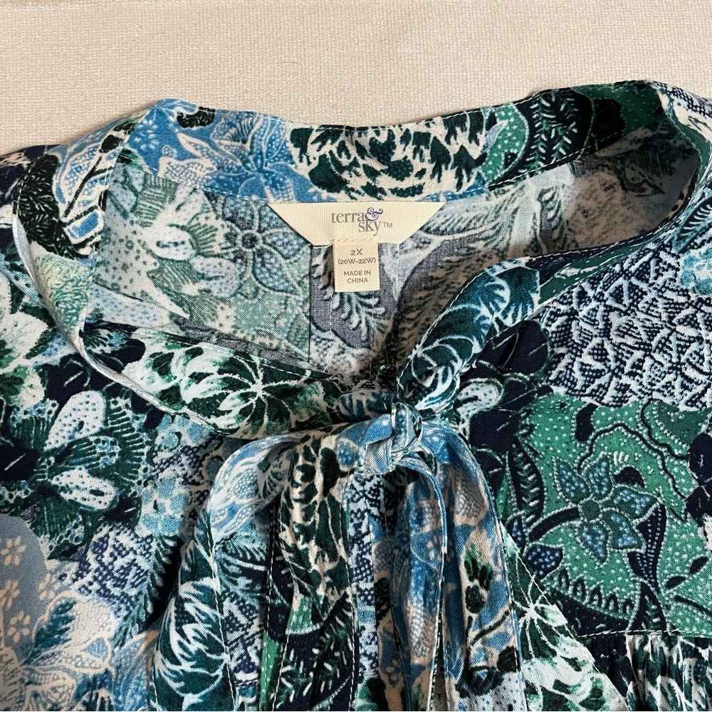 Other Terra & Sky Floral Long Sleeve Tie Neck Rayon Blouse Size 2 Size XXL / US 16-18 / IT 52-54 - 6 Thumbnail