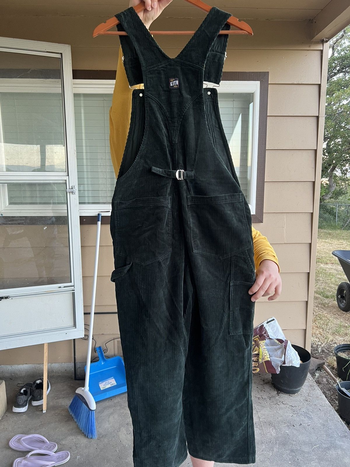 Kith Kith Cotton Corduroy Overalls in Forest Green Size 27" / US 4 / IT 40 - 5 Thumbnail