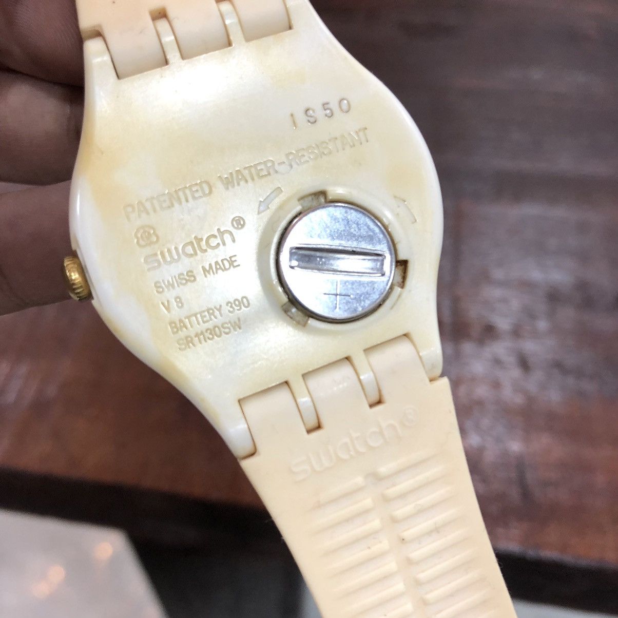 Swatch Vintage Swatch Golden Naked Face Watch Size ONE SIZE - 5 Thumbnail