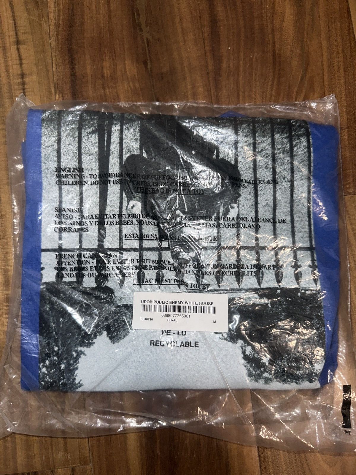 Public Enemy × Supreme Supreme Public Enemy White House Size US M / EU 48-50 / 2 - 2 Thumbnail