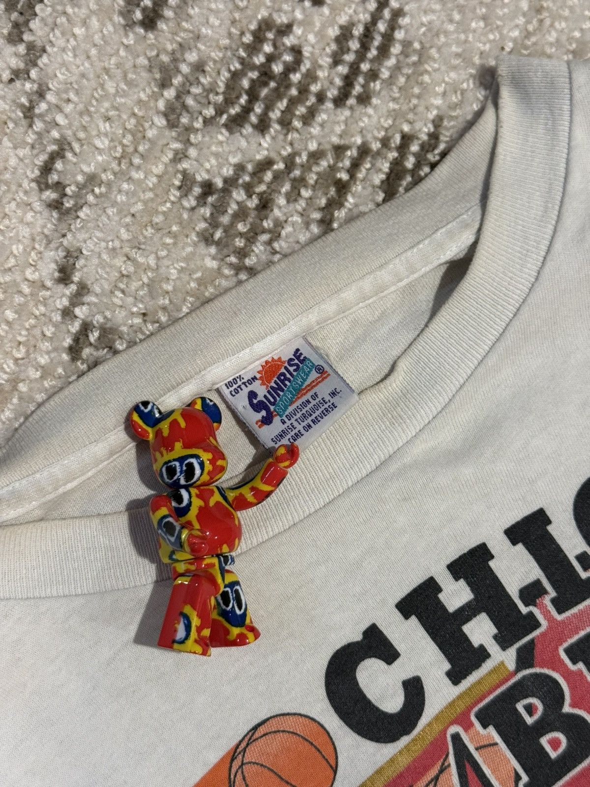 Vintage Vintage 90s bulls tee Size US L / EU 52-54 / 3 - 3 Thumbnail