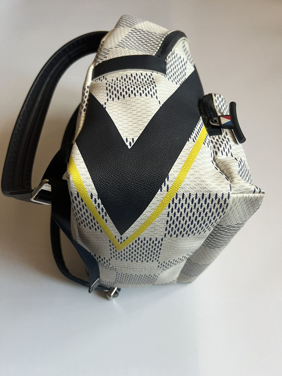 Louis Vuitton Louis Vuitton Dami Latitude Apollo Backpack N44017 Size ONE SIZE - 8 Thumbnail