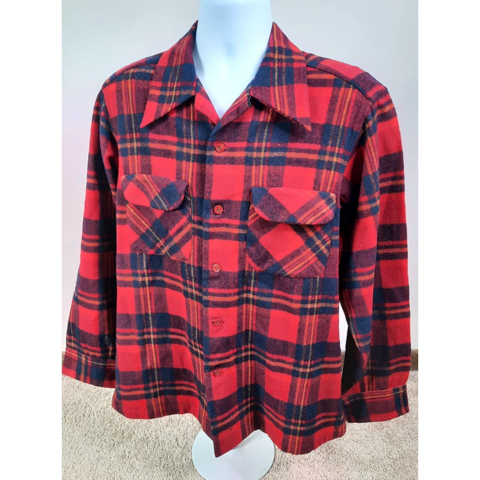 Pendleton VINTAGE Pendleton Shirt Wool Plaid Long Sleeve Mens L USA Made Red L4S Size US L / EU 52-54 / 3 - 4 Thumbnail