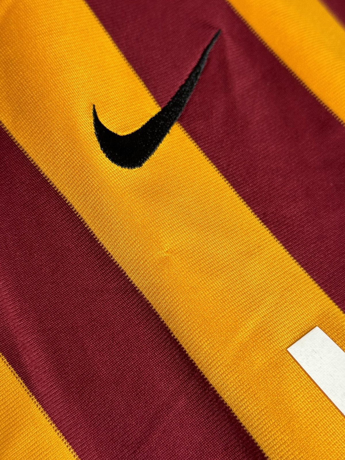 Nike Bradford City 14/15 Home Football Jersey Size US XXL / EU 58 / 5 - 10 Thumbnail