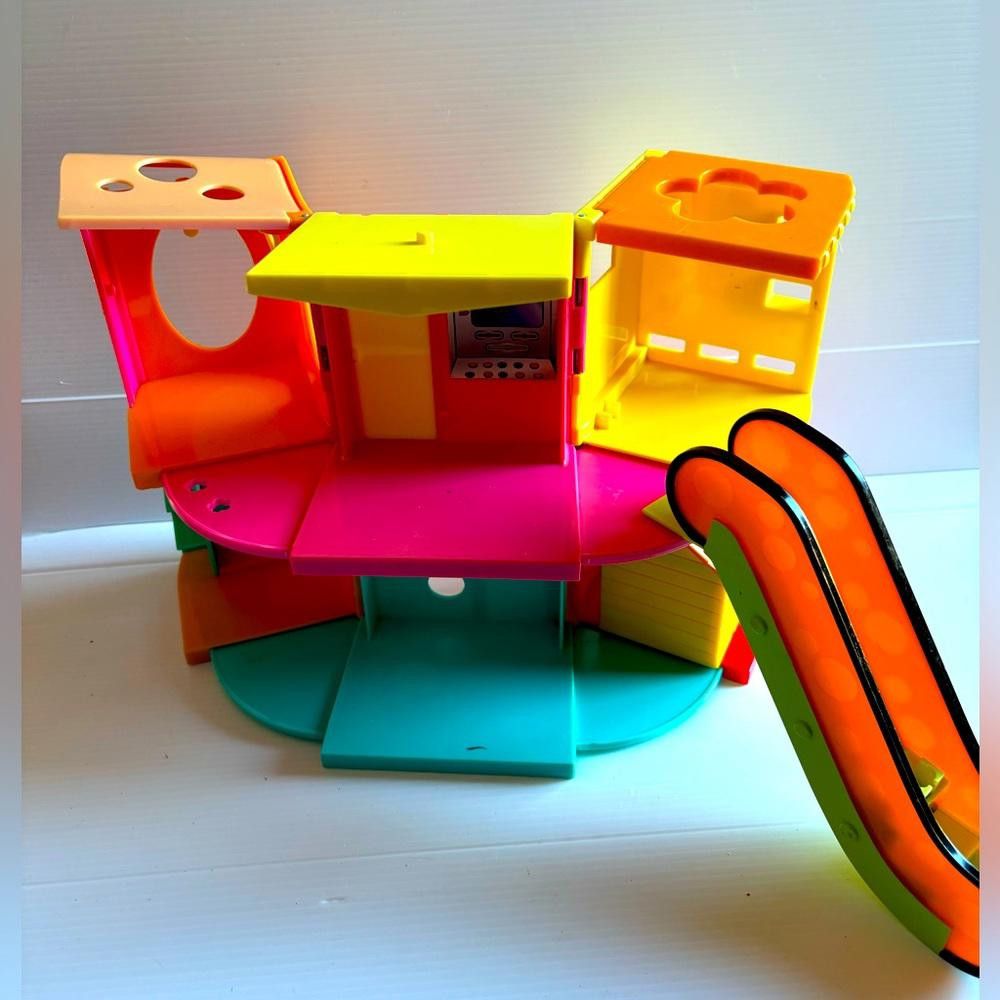 Designer Polly Pocket Designer Mall Playset Size ONE SIZE - 1 Thumbnail