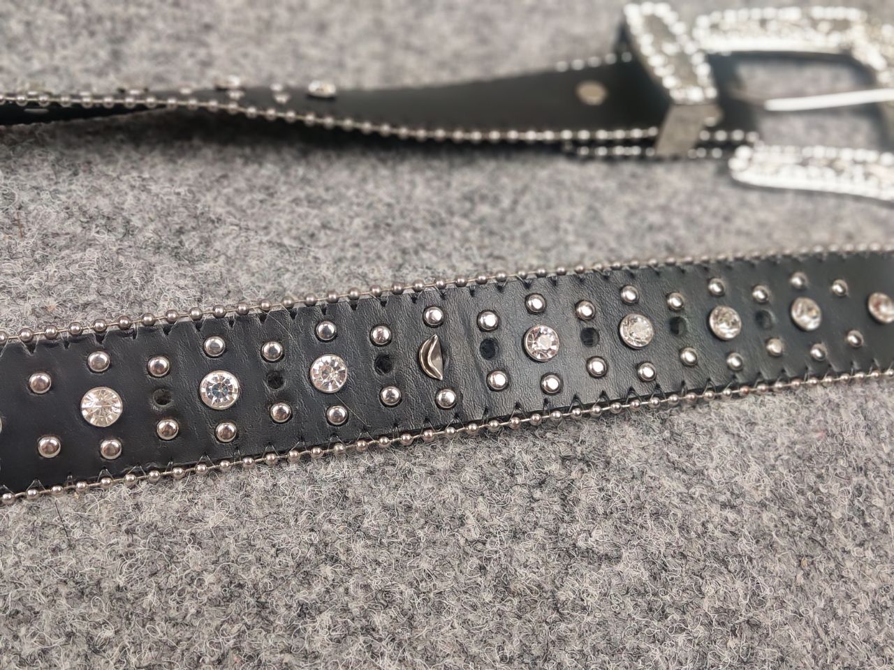 Le Grande Bleu (L.G.B.) Vintage with cross BB. Simon Style Belt Black Leather Y2K Size ONE SIZE - 11 Thumbnail