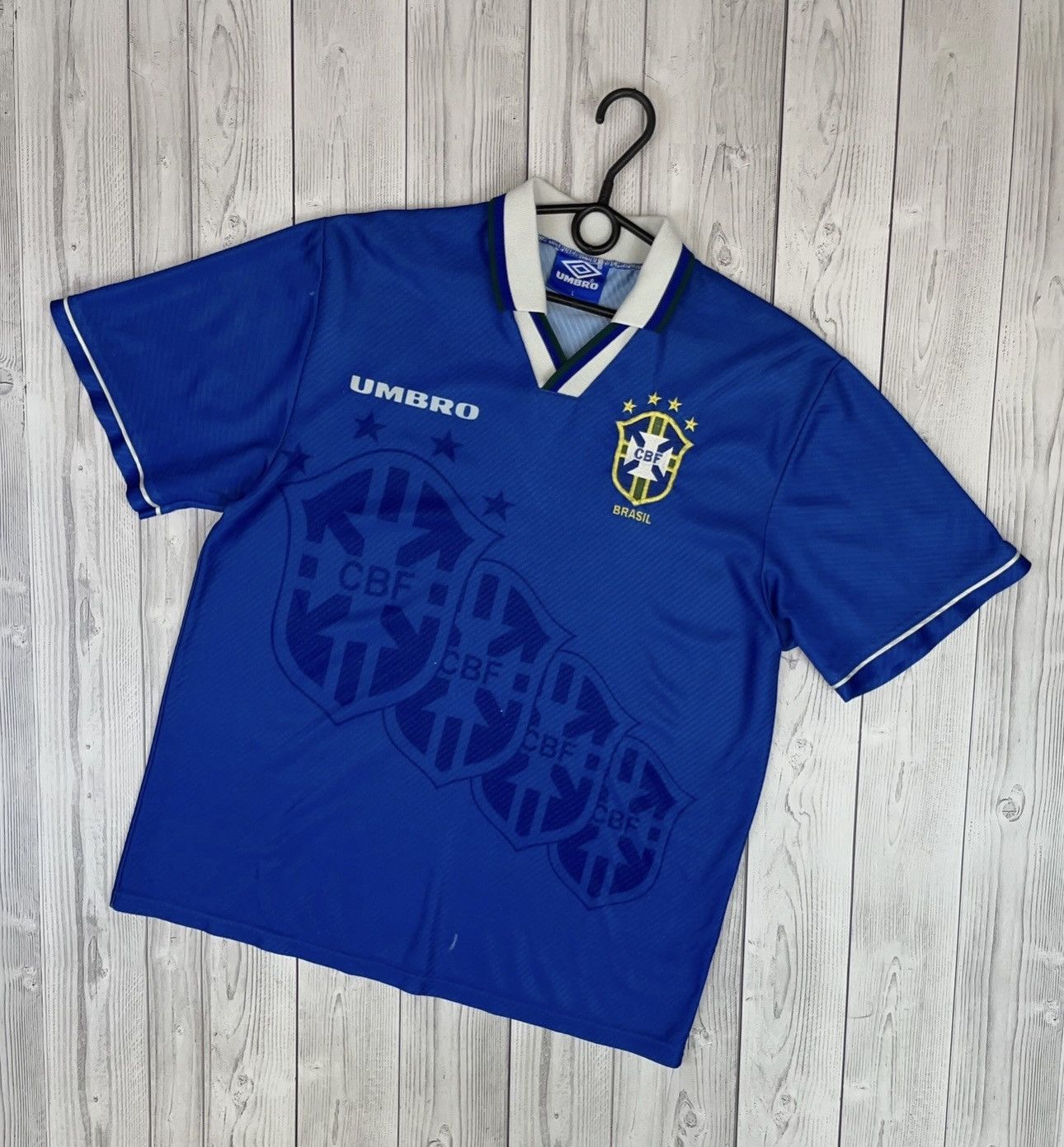Umbro Vintage umbro Brazil soccer jersey away 1994 blue rare L Size US L / EU 52-54 / 3 - 1 Thumbnail