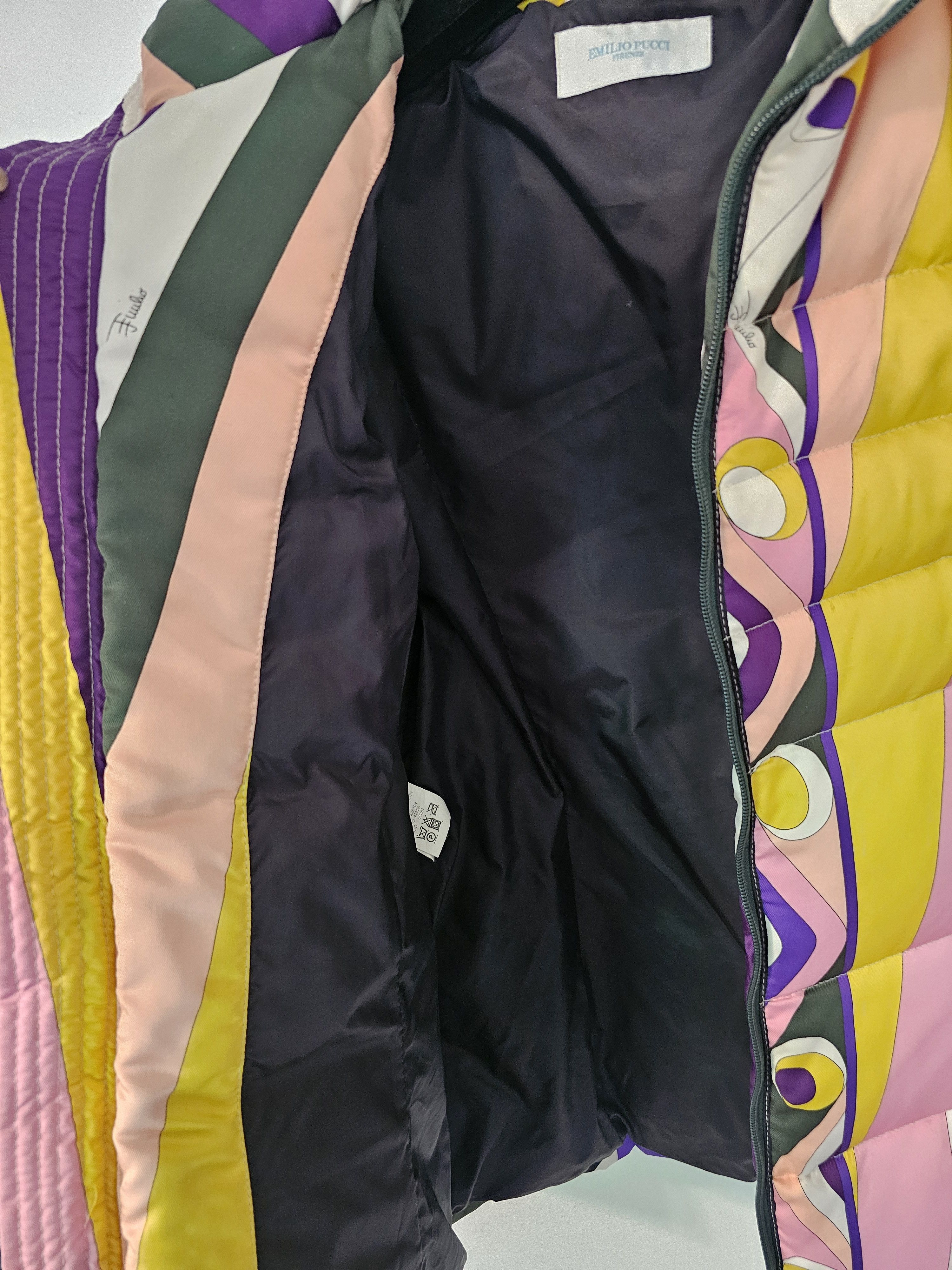 Emilio Pucci Emilio Pucci Puffer Jacket Size S / US 4 / IT 40 - 13 Thumbnail