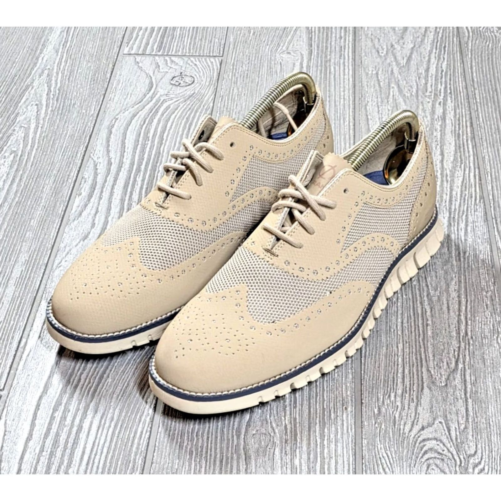 Cole Haan Cole Haan Zerogrand 8 Mens No Stitch Closed Wingtip Oxford Barley Beige Ivory Leather Wingtip Casual Shoe 8 Mens Beige Cole Haan Zerogrand 8 Size US 8 / EU 41 - 6 Thumbnail