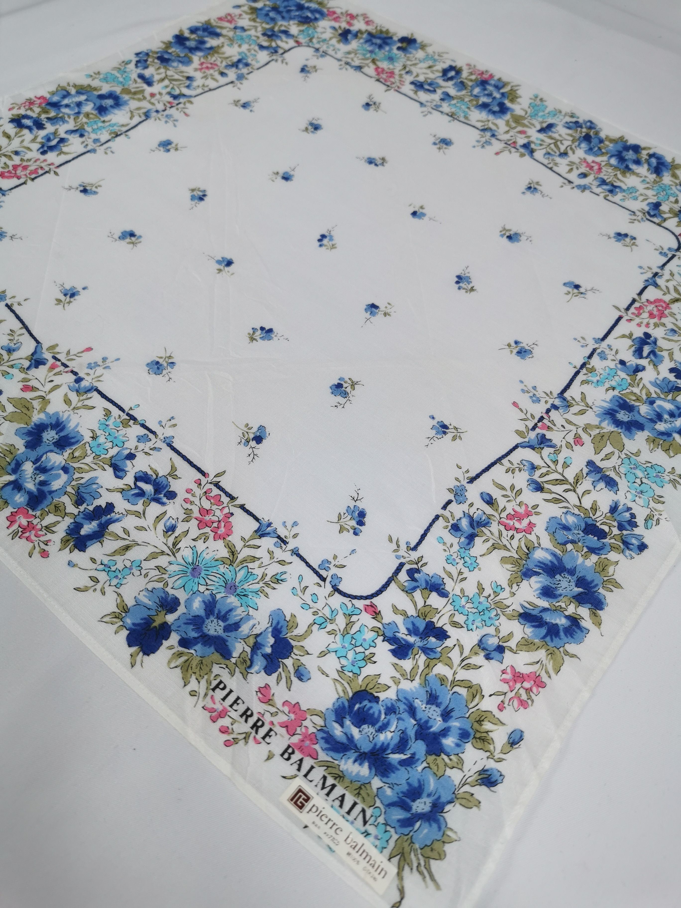 Pierre Balmain × Vintage Pierre balmain handkerchief bandana neckerchief Size ONE SIZE - 4 Thumbnail