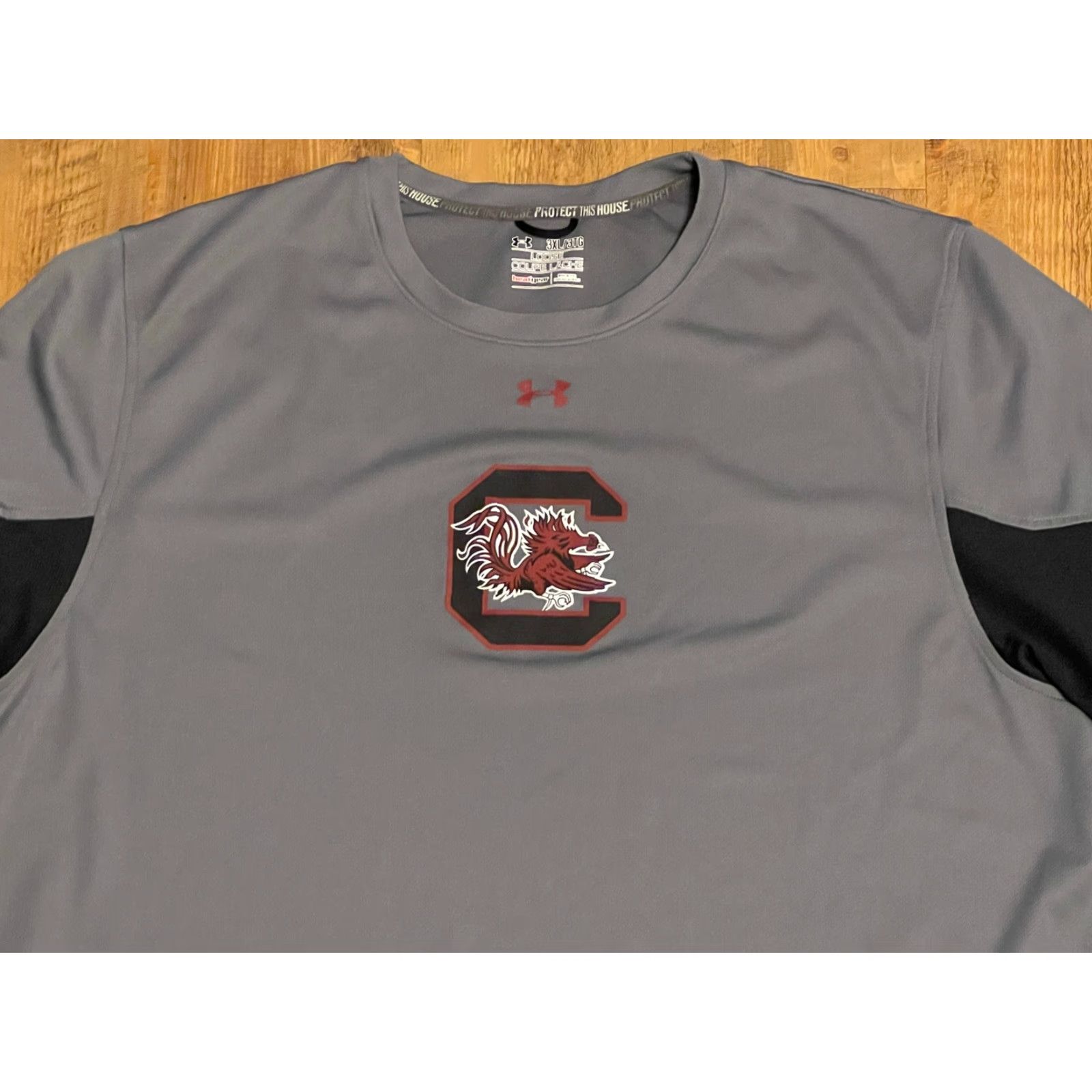 Under Armour Under Armour T-Shirt HeatGear Athletic Loose XXXL Gray USC Gamecocks Men Shirt Size US XXL / EU 58 / 5 - 2 Thumbnail