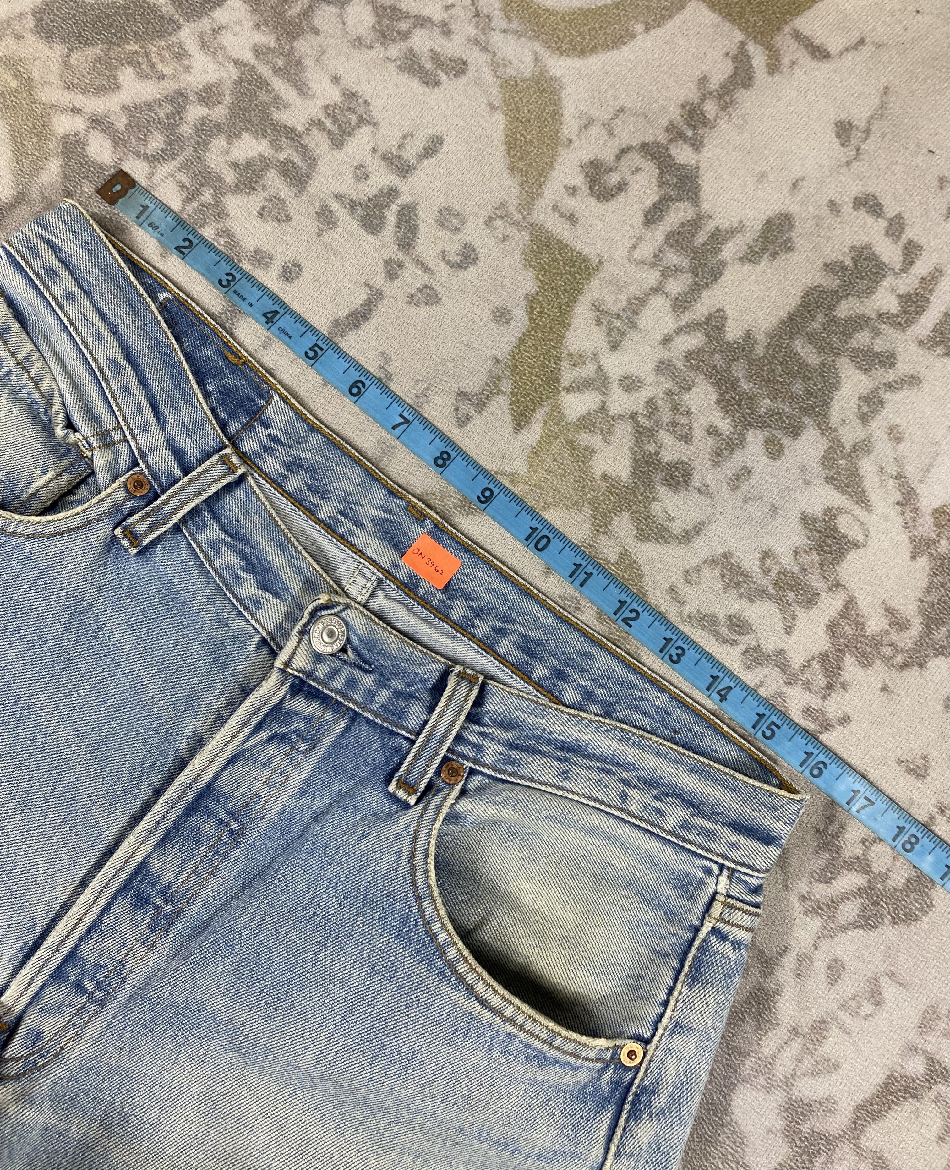 Levi's Blue Wash Vintage Levi's 501 33x33 Denim-JN3962 Size US 33 - 5 Thumbnail