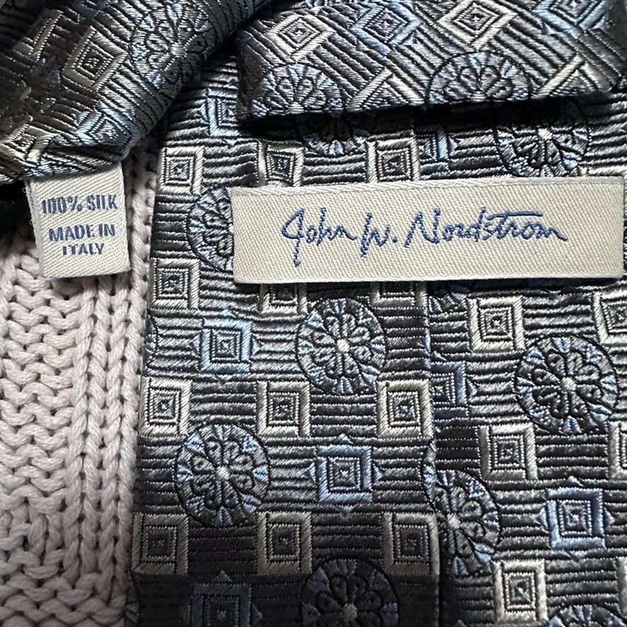 Nordstrom Nordstrom silver monotone geometric Italian silk tie Size ONE SIZE - 3 Thumbnail