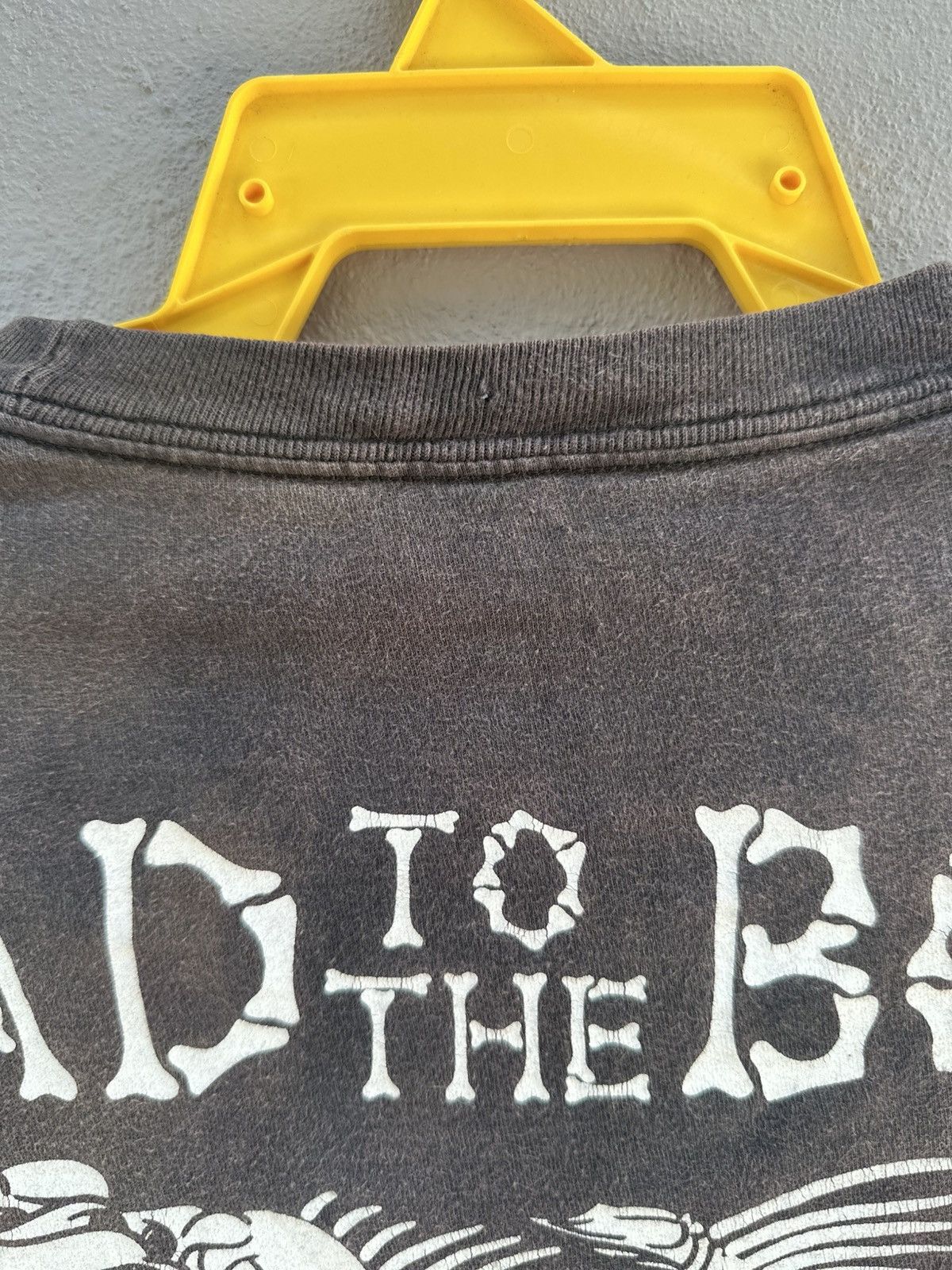 Hanes Thrashed Vintage Bad To The Bone Pocket Sun Faded Grunge Tee Size US M / EU 48-50 / 2 - 4 Thumbnail