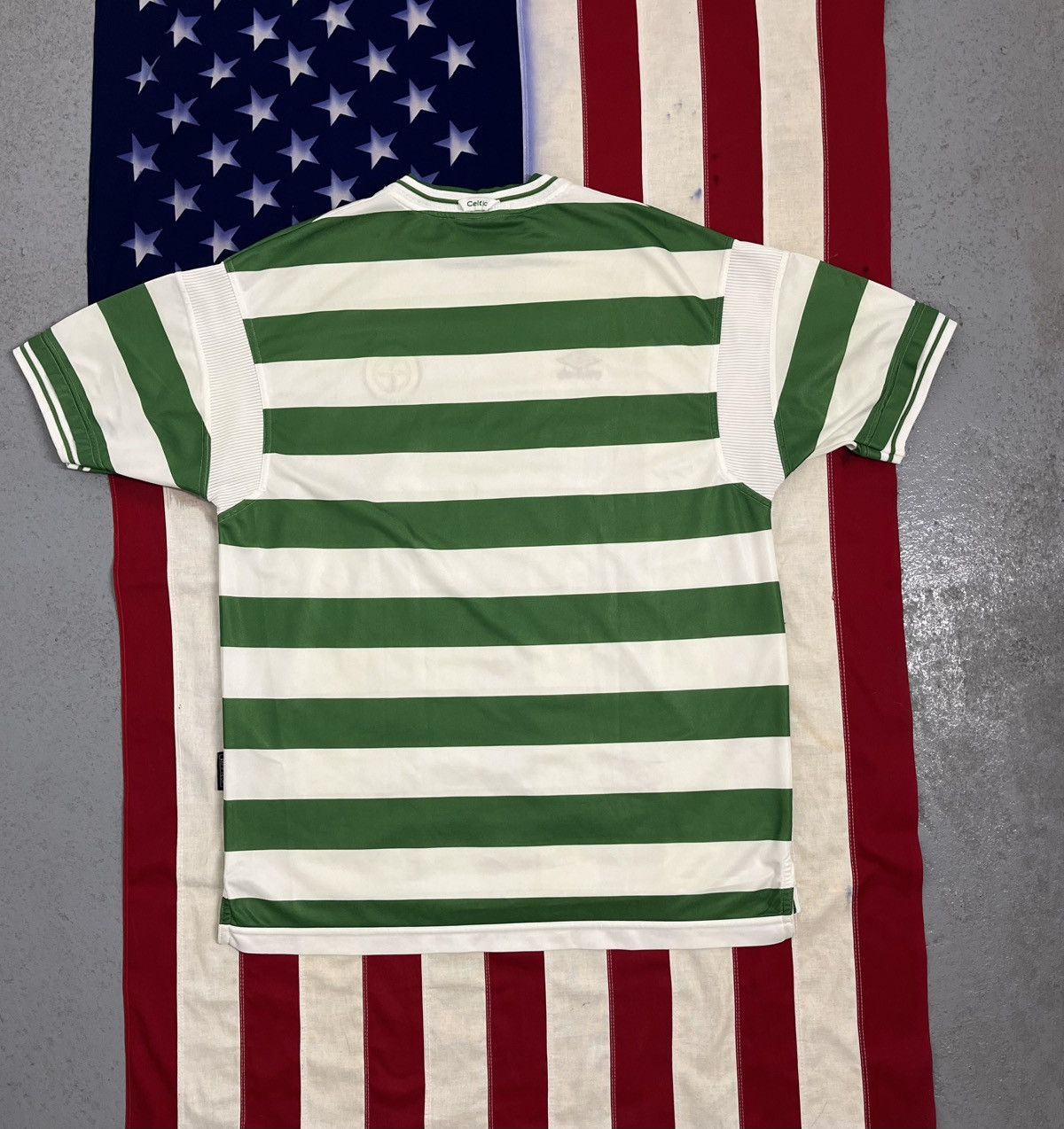 Umbro VTG 2000s Umbro Celtic Glasgow NTL Soccer Jersey Green White Size US XXL / EU 58 / 5 - 2 Thumbnail